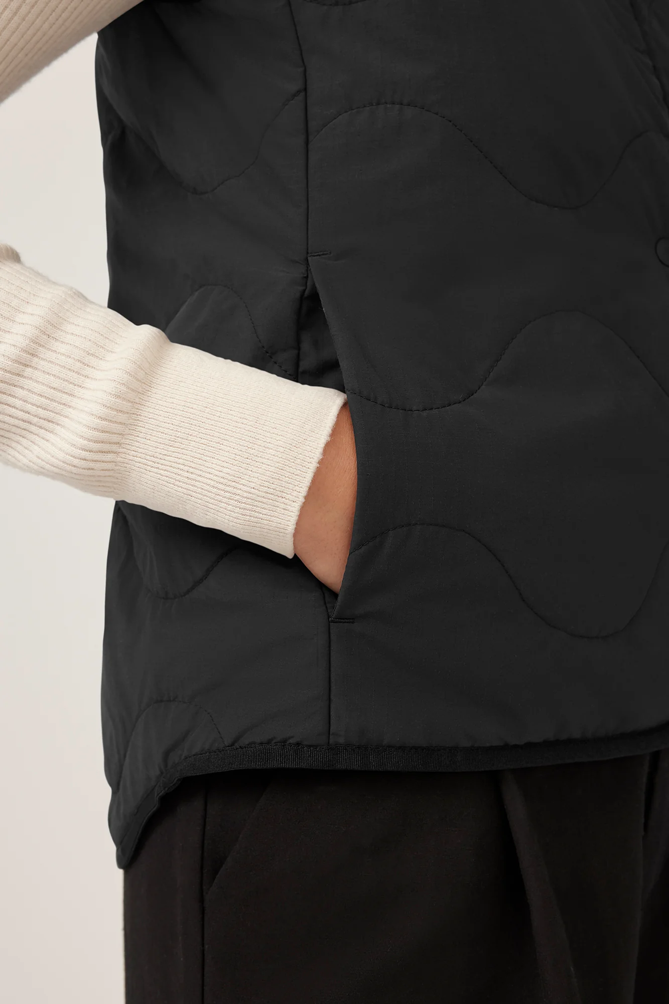 Annex Liner Vest Black Label - Image 14