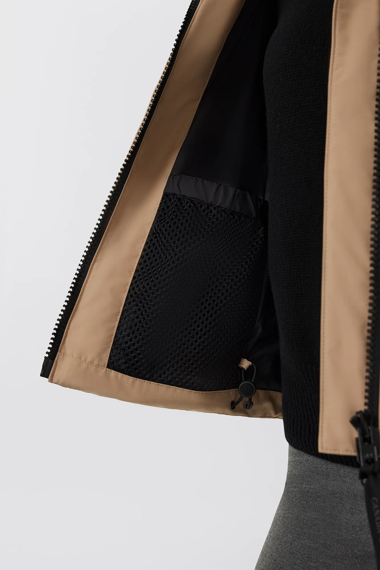 Grandview Cropped Vest Black Label - Image 7