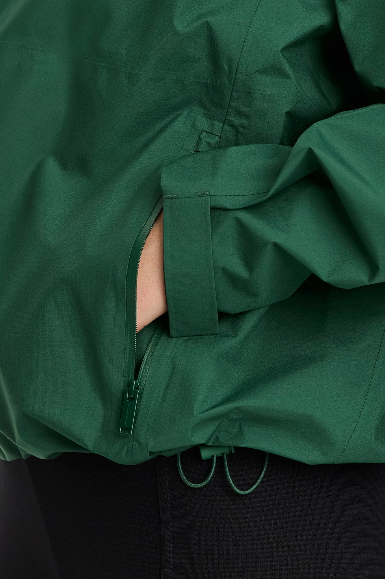 Horizon Rain Jacket - Image 8