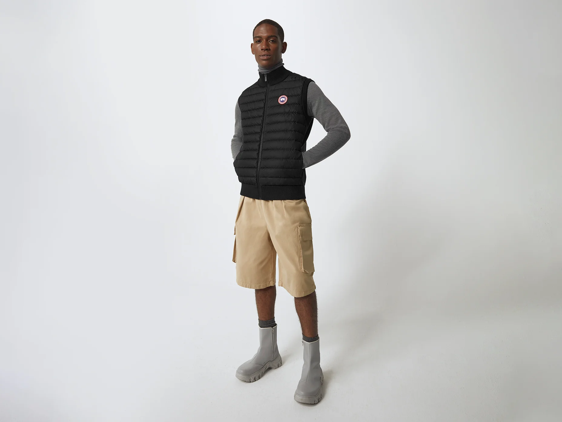 HyBridge Knit Vest - Image 10