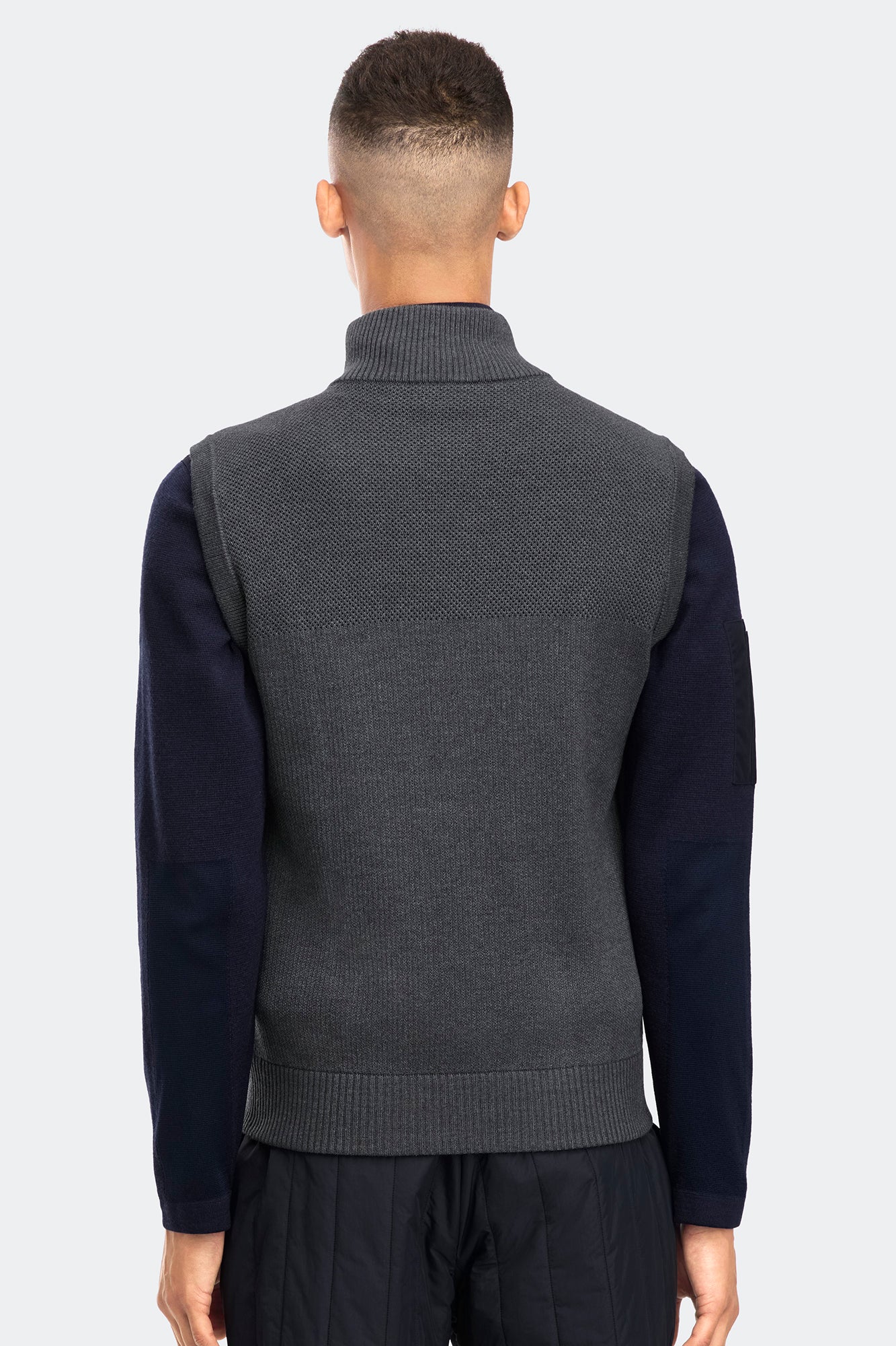 HyBridge Knit Vest - Image 6