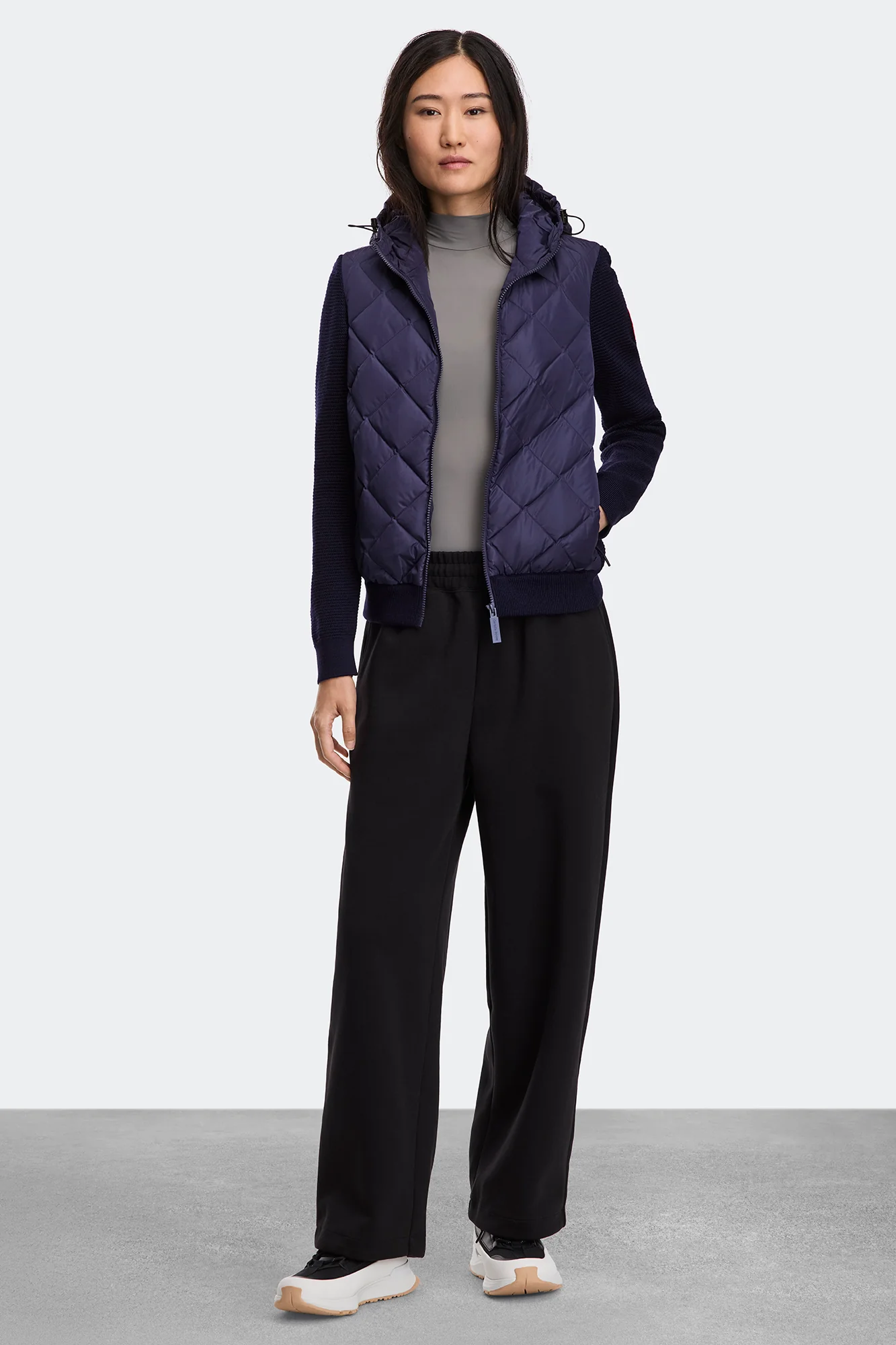HyBridge Quilted Knit Hoodie - Image 8