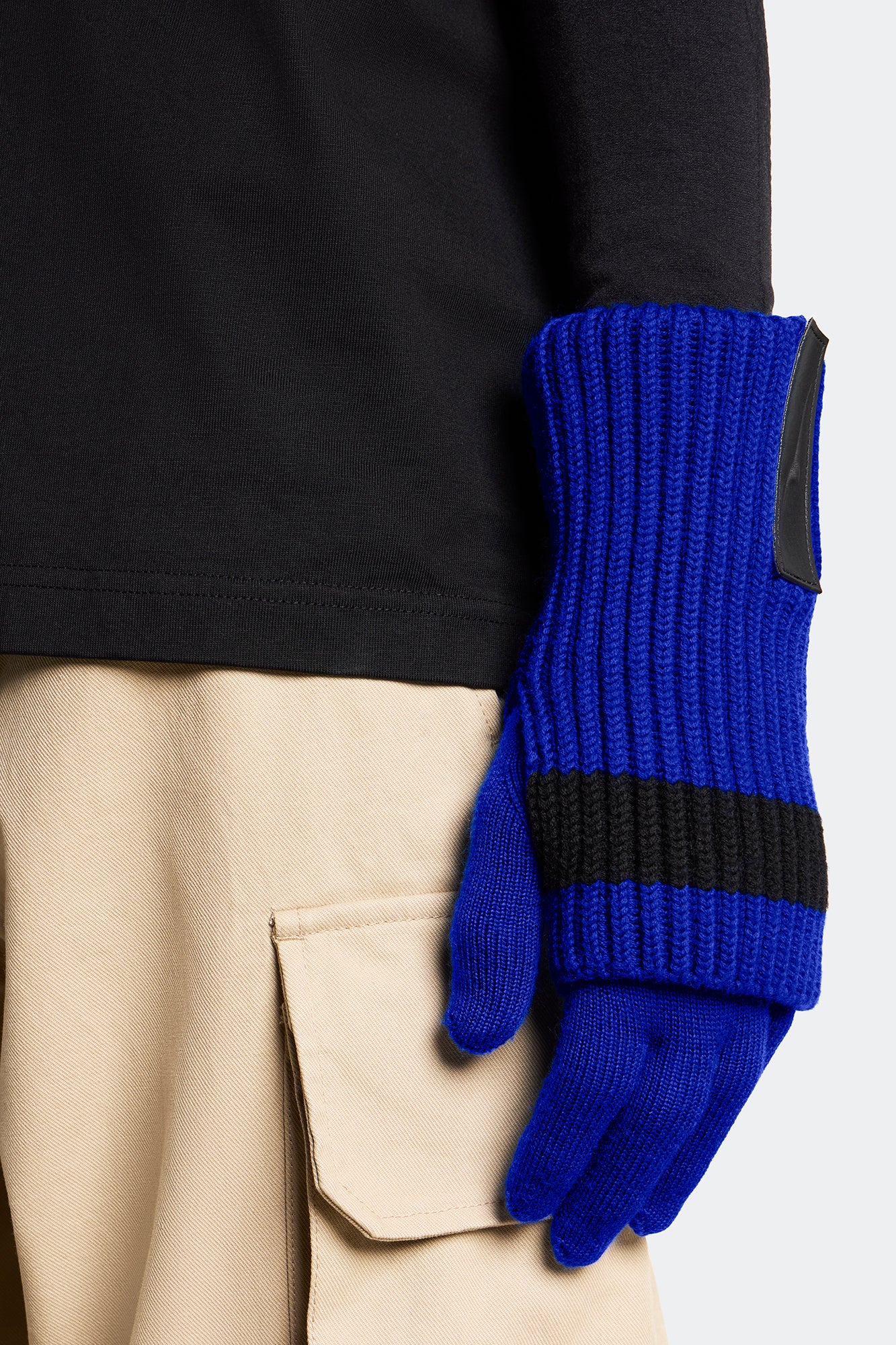 Novark Gloves - Image 2