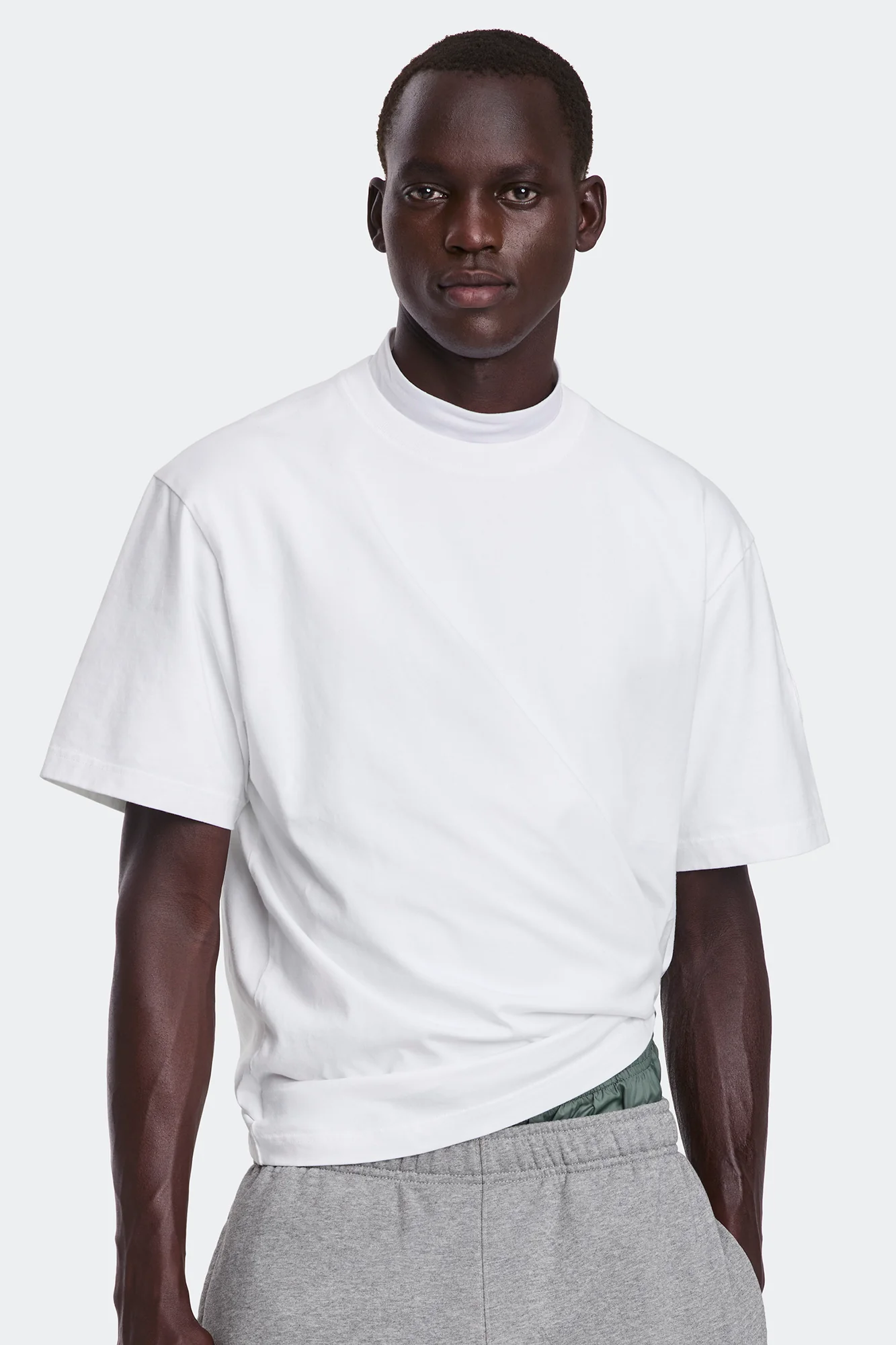 Novo T-Shirt with Tonal Disc - Image 2