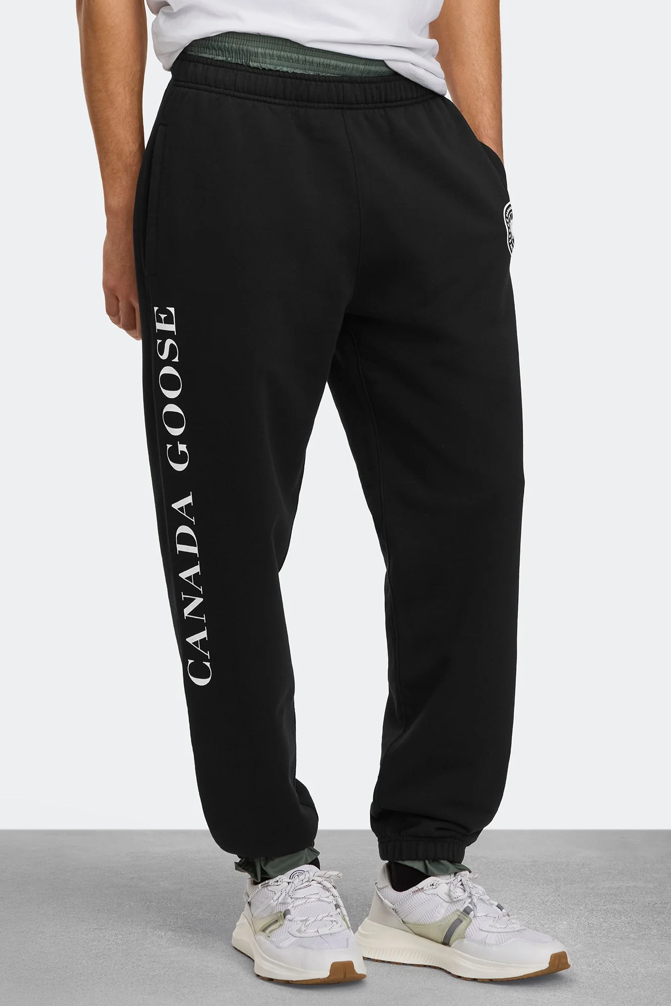 Rove Jogger with large logo