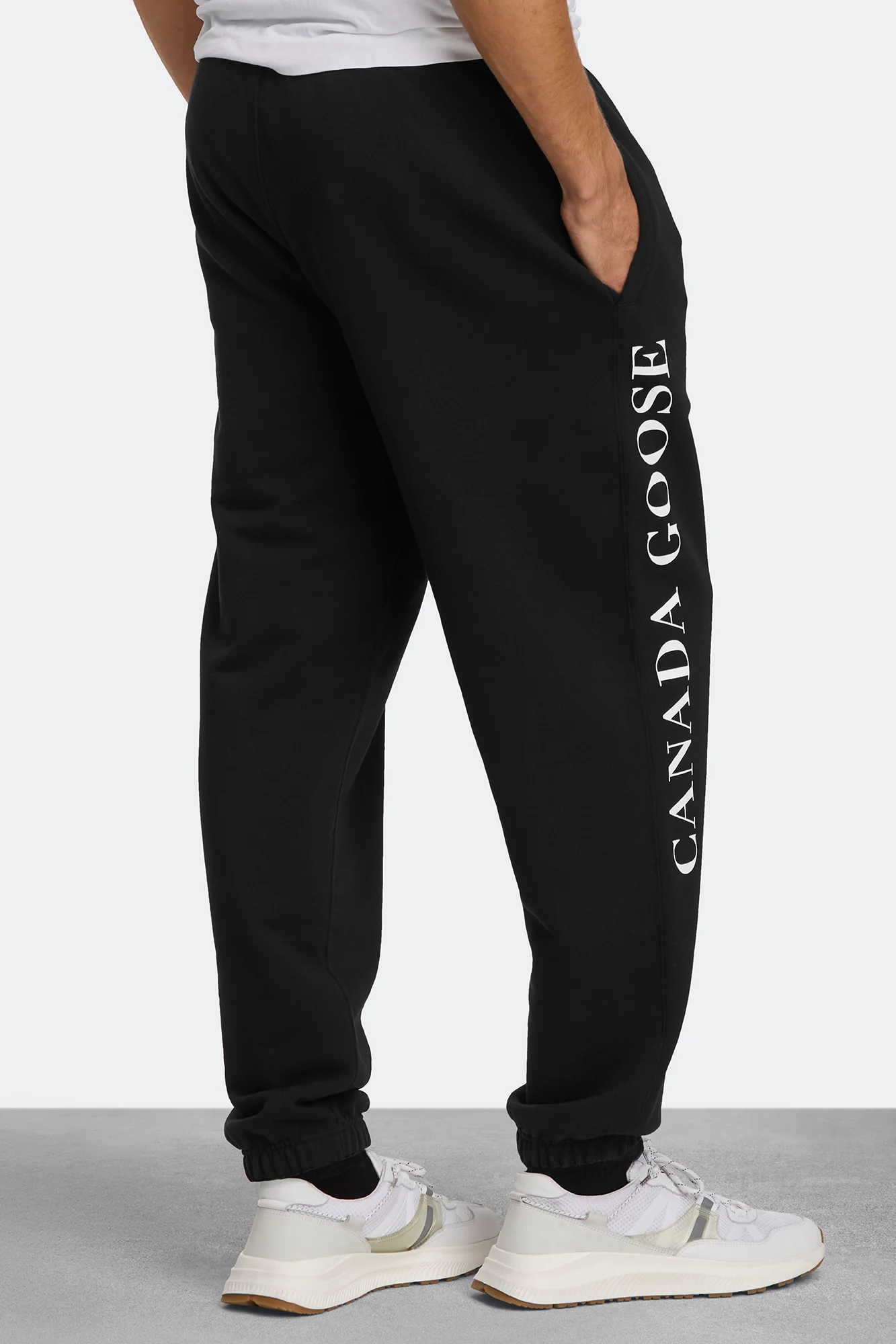 Rove Jogger with large logo - Image 4