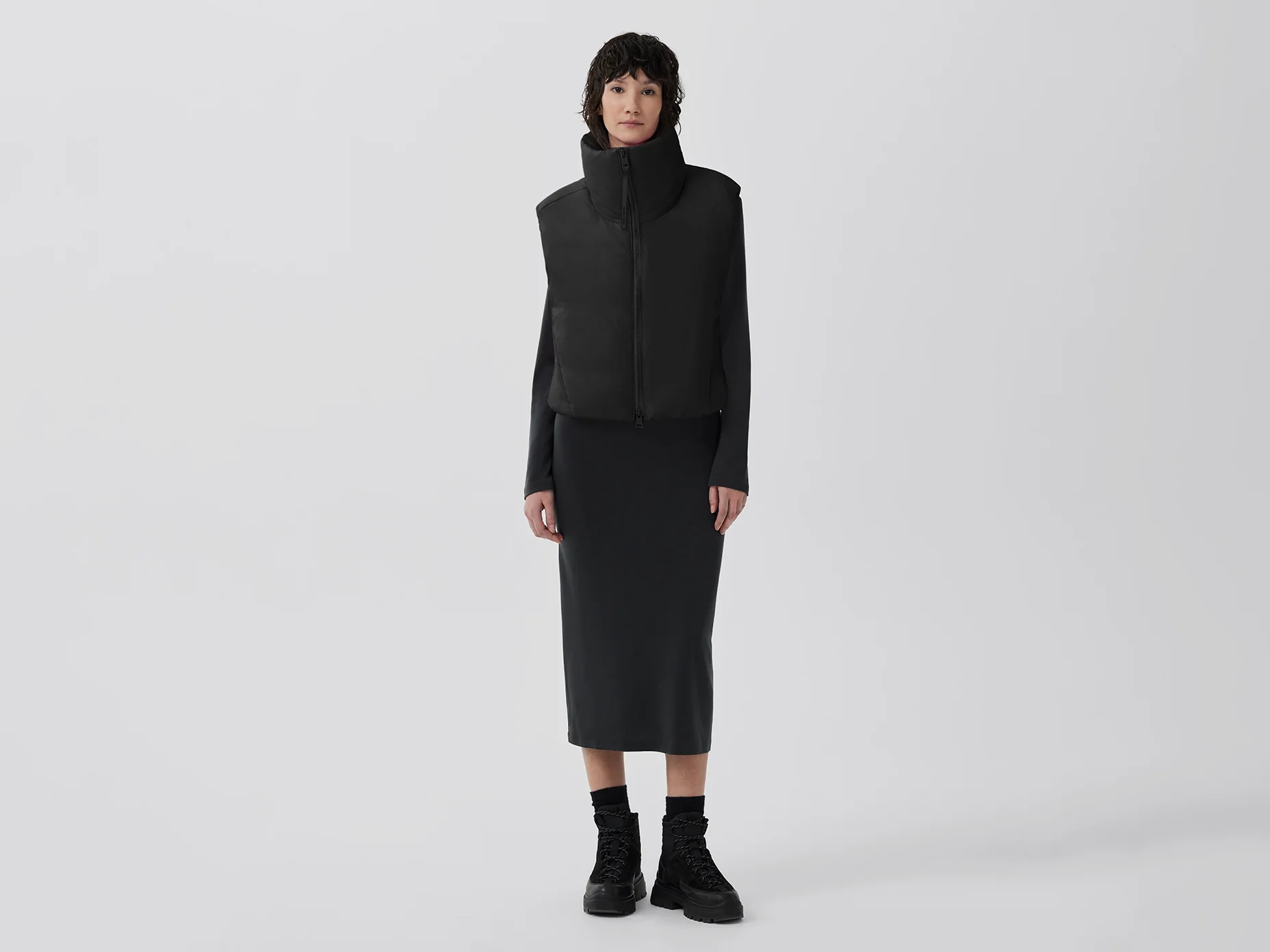 Spessa Cropped Vest - Image 15
